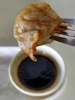 Pan Fried Pork Dumplings 锅贴